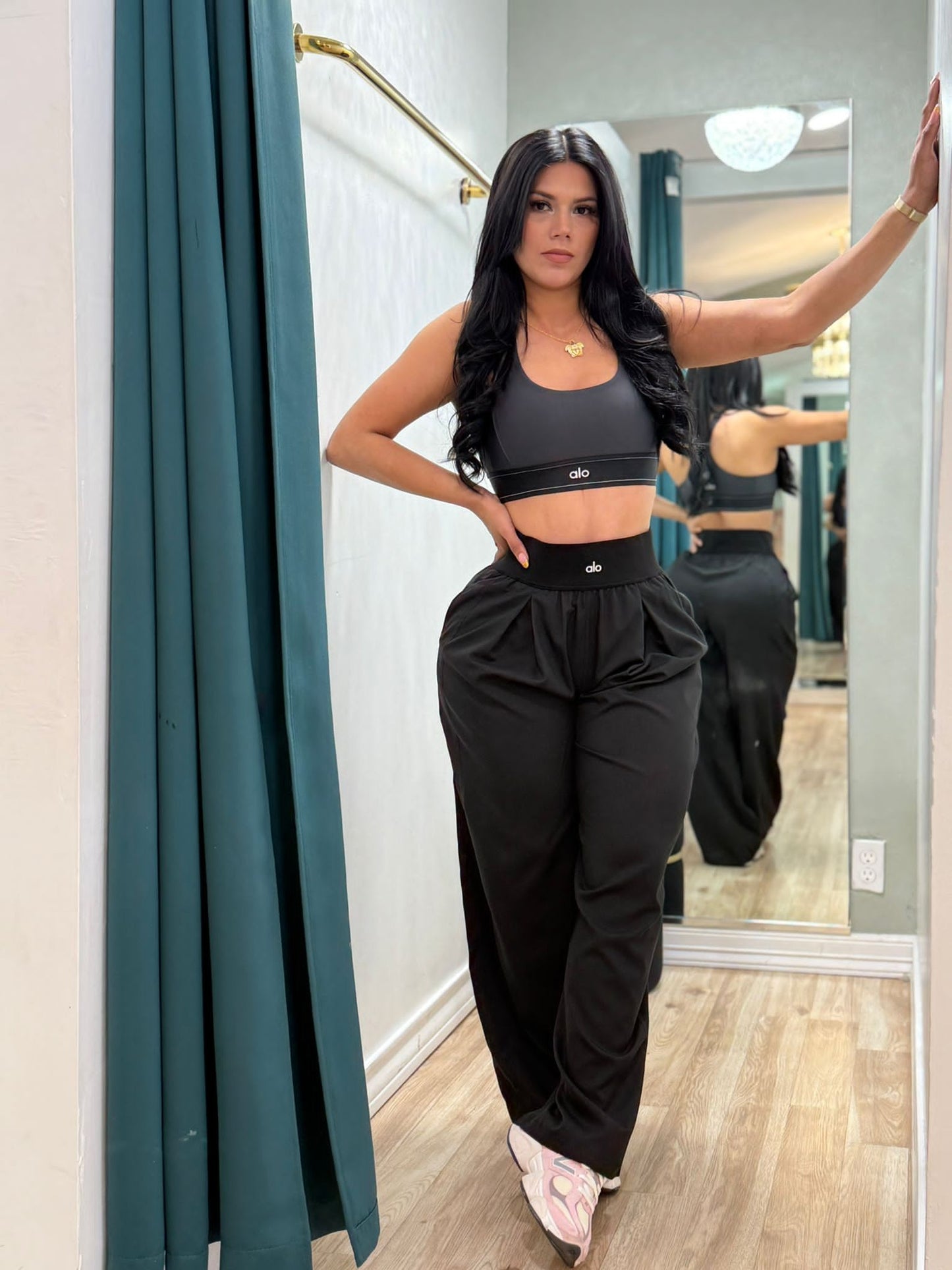 Dark loose pant