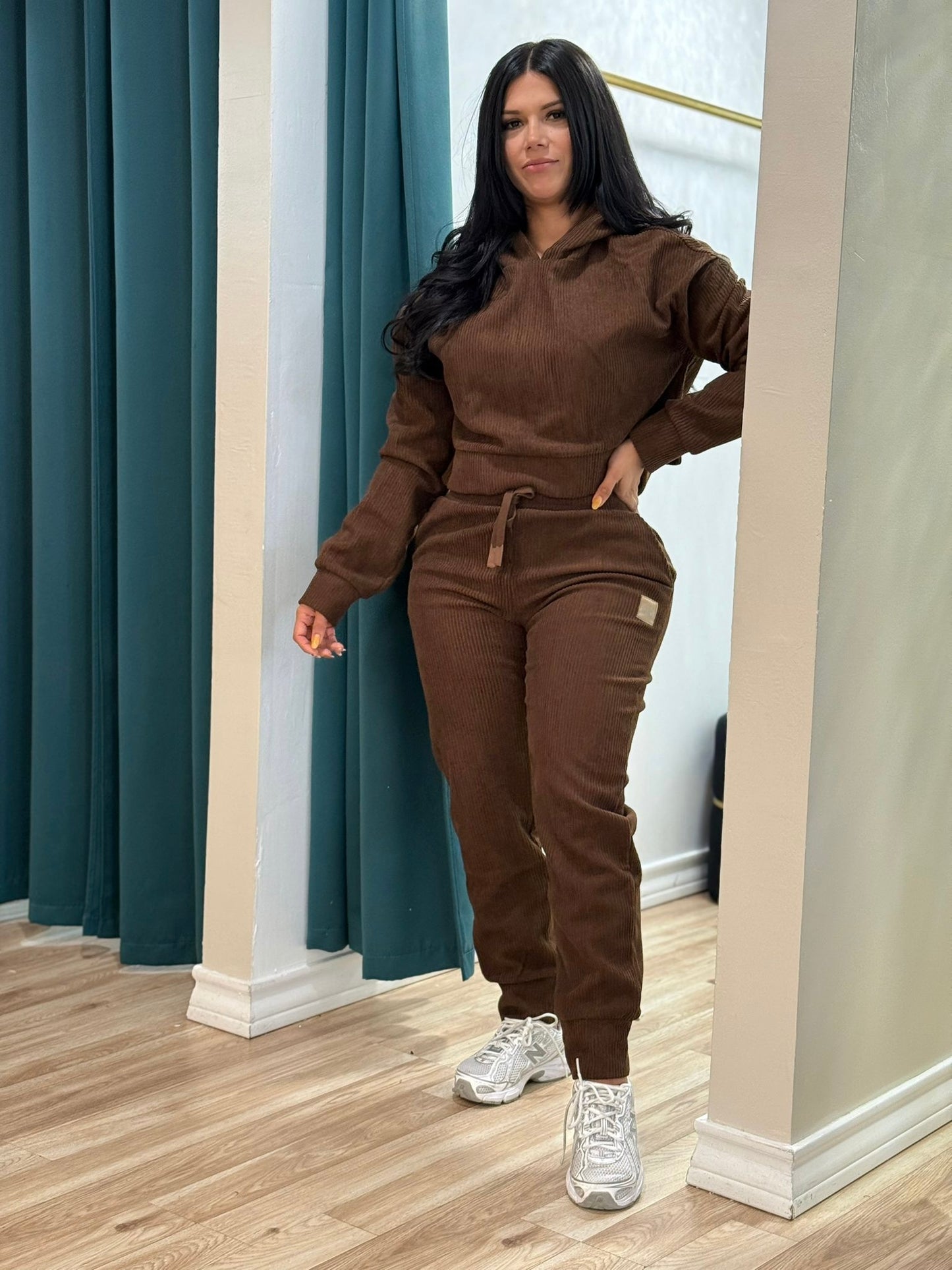Brown set