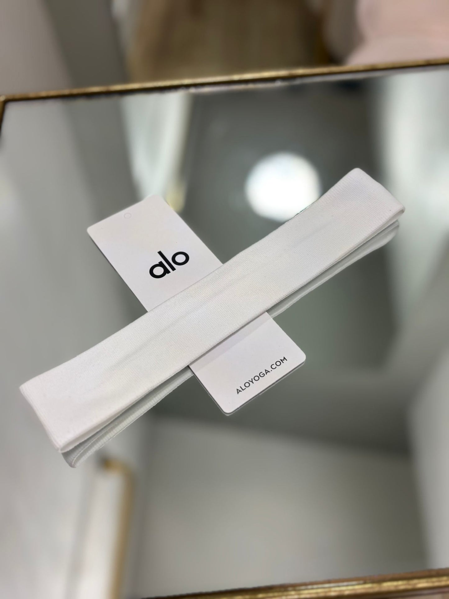 WHITE THIN HEADBAND